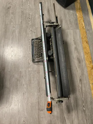 Máquina de escribir Underwood antigua