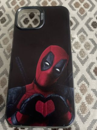 Funda Deadpool iPhone 13