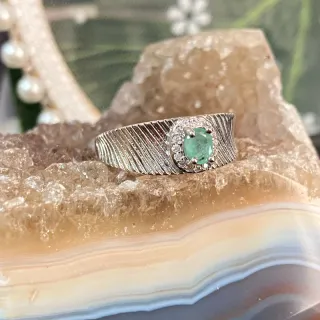 Anillo de Esmeralda natural