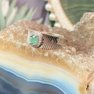 Anillo de Esmeralda natural