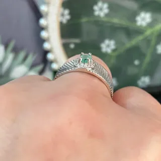 Anillo de Esmeralda natural