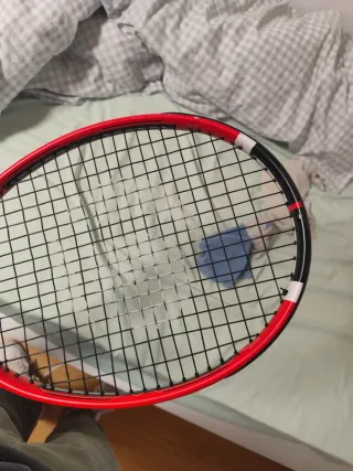 Raqueta de Tenis Roja