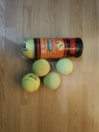 Conjunto de raquetas y pelotas