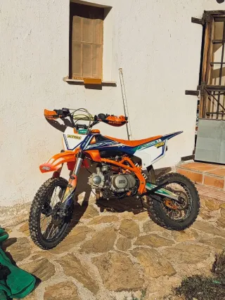 Pit Bike Rebel Master Naranja y Blanca