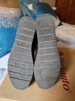 Botas altas de piel negras