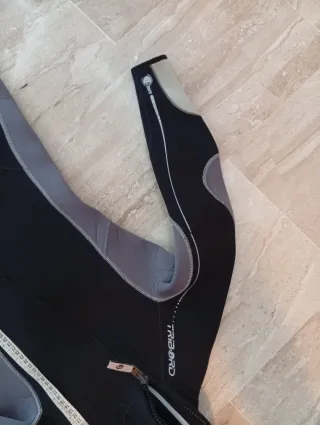 Traje de neopreno TRIBORD con capucha