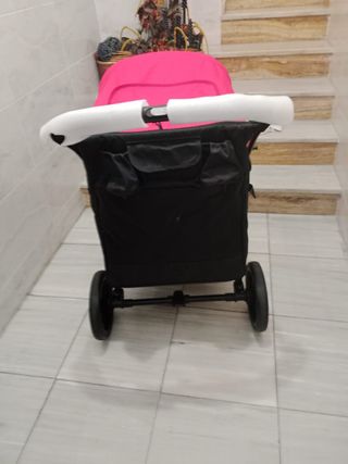 Carrito para perro casi NUEVO – ¡solo 1 uso!