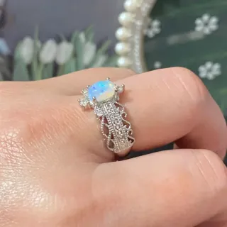 Anillo de ópalo natural