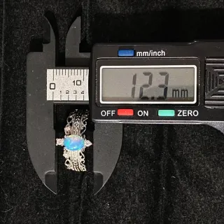 Anillo de ópalo natural