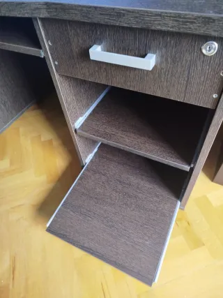 Escritorio y Silla Oficina Negro/Marrón