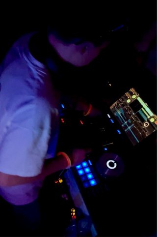 DJ/PRODUCTOR: Reguetón, clásicos, 80s-90s, mashups