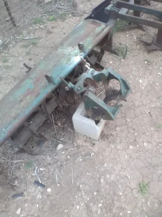 Rotovator Agria Pascuali en funcionamiento