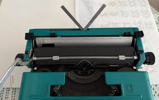 Máquina de escribir Olivetti Studio 45