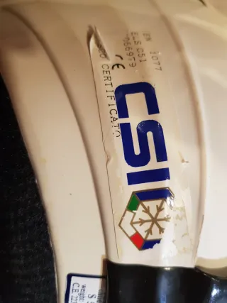 Casco de esquí infantil con gafas