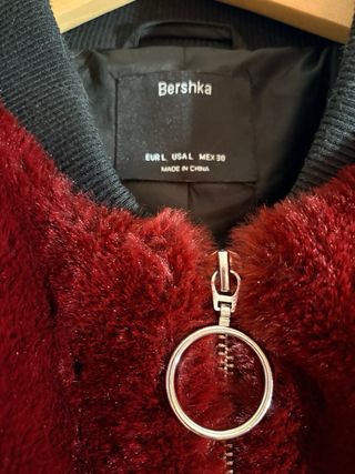 Chaqueta pelo Bershka granate Talla L