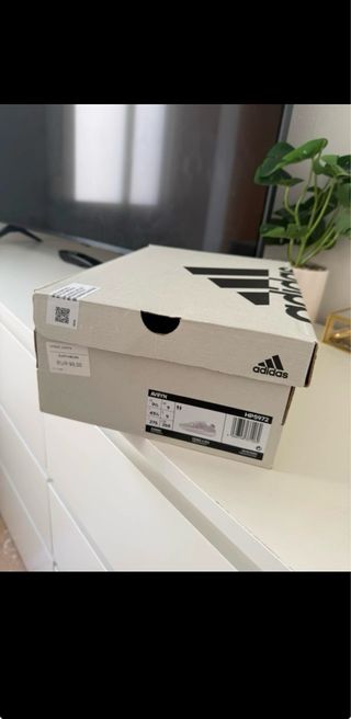 Adidas Avryn Blancas