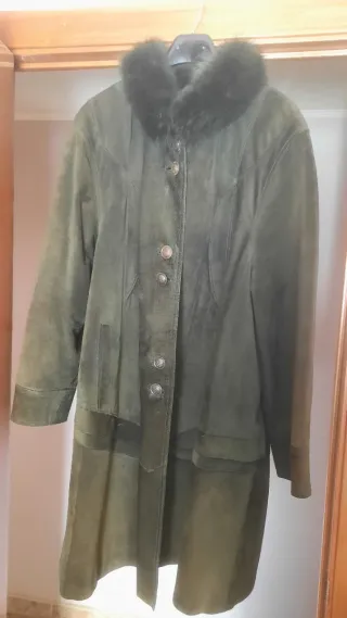 Abrigo de piel José Gómez Lozano verde