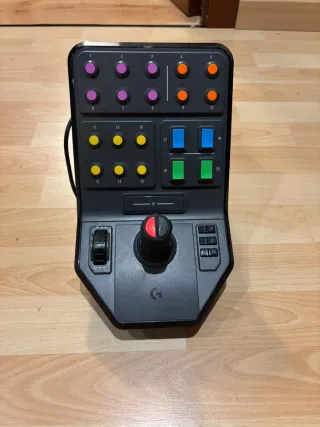 Volante, Pedales y Control total de Logitech PC