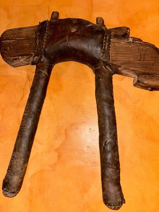 Yugo de madera antiguo