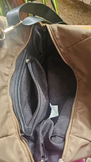 Precioso Bolso de mano y bandolera