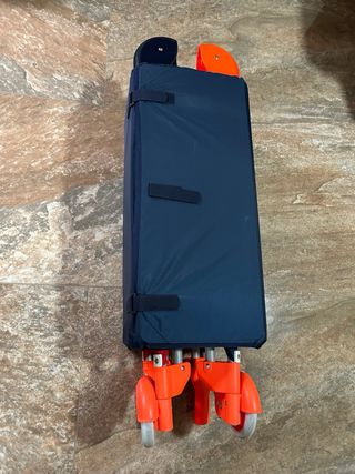 Cuna de viaje con diseño infantil