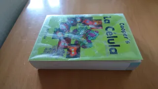 Celula, La (Bolsillo) (Spanish Edition)