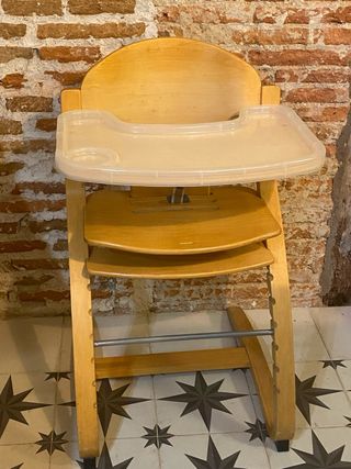 Trona de madera adaptable para bebé