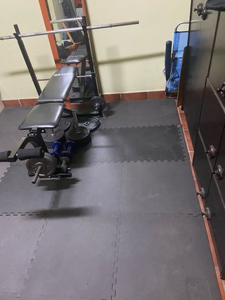 Suelo acolchado. Dimensiones 2000 x 2000 x 7 mm