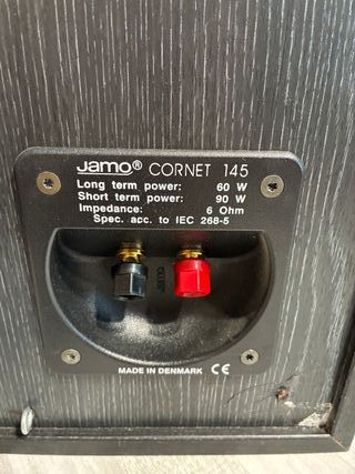 Altavoces Jamo Cornet 145 Negros