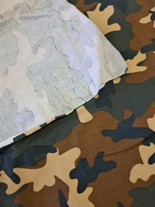 Tejido de punto de camiseta - estampado militar