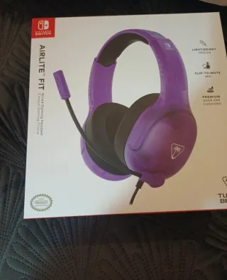 Auriculares Nintendo Switch Morado a estrenar