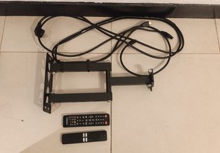 Monitor Samsung 46 Nero + Xiaomi TV BOX