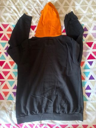 Sudadera Negra y Naranja con Capucha
