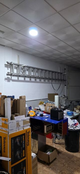 Escalera aluminio 3 tramos de 12 metros