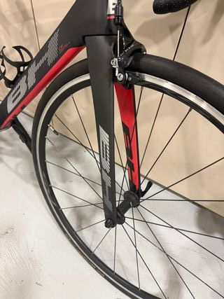Bicicleta BH Quartz carbono 105