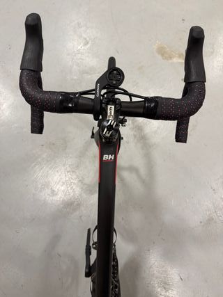 Bicicleta BH Quartz carbono 105