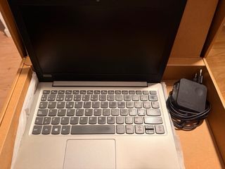 Lenovo IdeaPad portátil plata