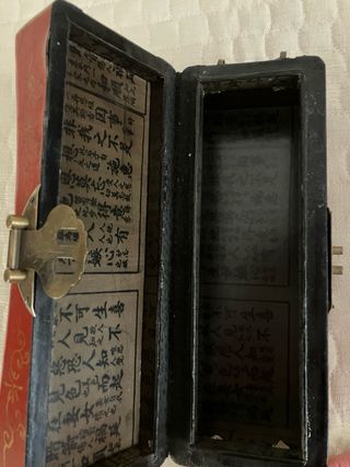 Caja antigua china decorada