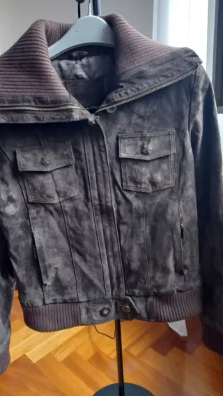 Cazadora de cuero marrón mujer