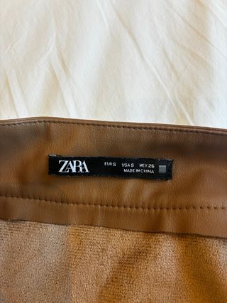 Falda Polipiel Zara Botones Marrón