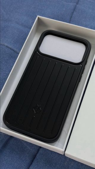 Cover Rimowa iPhone 17 Pro Max Nero