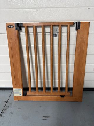 Valla de madera para bebé Jane