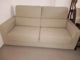 Sofá cama beige de tela