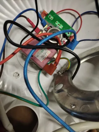 Resistencia 1500 w y termostato de Termo Eléctrico