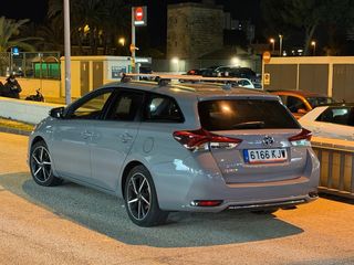 Toyota Auris Touring Sports 1.8 Hybrid 140cv autom