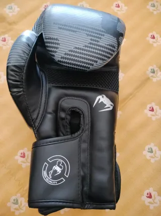 Guantoni Venum 10 oz