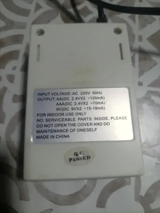 Caricatore pile ALLIGIT A-612