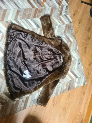 Chaquetón efecto vison sintético T S sin estrenar