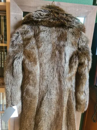 Chaquetón efecto vison sintético T S sin estrenar