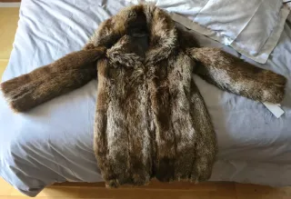 Chaquetón efecto vison sintético T S sin estrenar